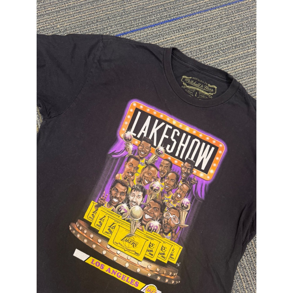 Mitchell & Ness LA Lakers Lakeshow T-Shirt Mens Large‎ NBA Graphic